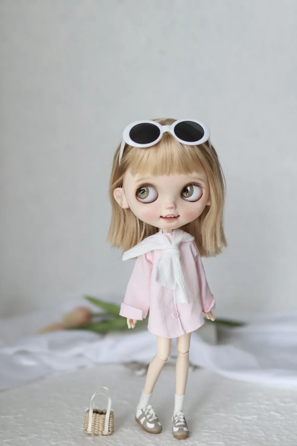 Blythes Lutka obleko, ki je primerna za 1/6 velikost OB24 modi nove roza majica + belo ruto dva kosa preppy vrh za ženske poletje